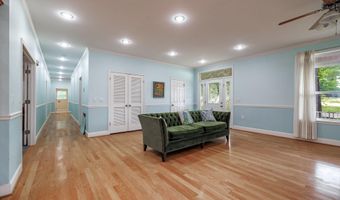 72 Ranch Rd, Arkadelphia, AR 71923