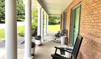 863 Marc Dr, Alton, IL 62002
