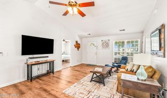 2101 Wilson Dr, Beaufort, SC 29902