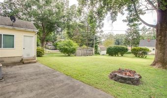 943 McKinley Blvd, Alton, IL 62002