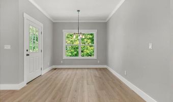 305 Shadows Lawn Dr, Athens, TN 37303