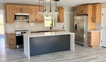 507 Longwood Dr, Arab, AL 35016