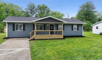 1215 Kenwood Dr, Austin, IN 47102