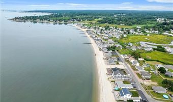 8 Belaire Mnr, Old Saybrook, CT 06475