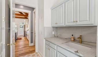2 Middleburg Ct, Bluffton, SC 29910