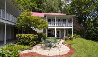 90 Taylor Ln, Alderson, WV 24910