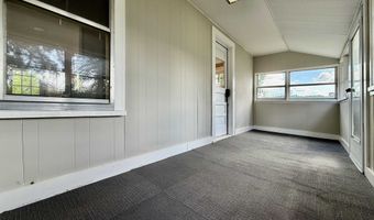 516 Hall St, Bow, NH 03304