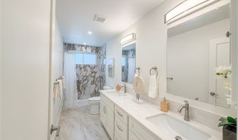 47-376 Ahuimanu Rd D, Kaneohe, HI 96744