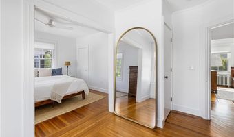 5 Mt. Vernon St, Newport, RI 02840
