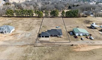 172 Luckau Ln, Alma, AR 72921