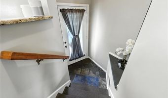 469 North Ln, Bristol, RI 02809