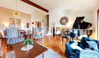 2042 S Goebbert Rd, Arlington Heights, IL 60005