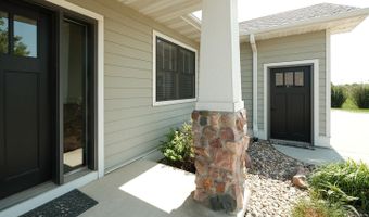 103 Andrews Ct, Alton, IA 51003