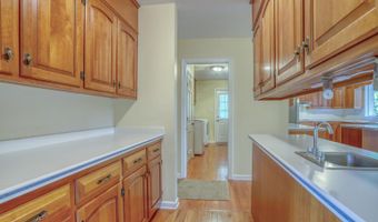 5 STUART Dr, Dover, DE 19901