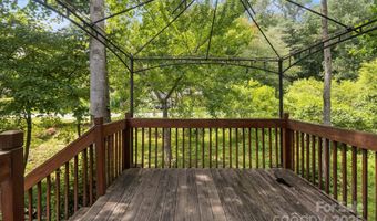 142 Pinners Cove Rd, Asheville, NC 28803