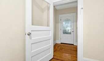 139 Lincoln St, Worcester, MA 01605