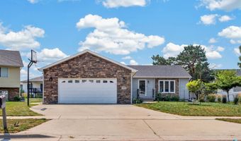 109 E Ponderosa Cir, Brandon, SD 57005