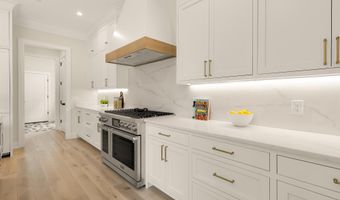 9512 FOREST Rd, Bethesda, MD 20814