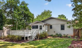 1911 Club Rd, Charlotte, NC 28205