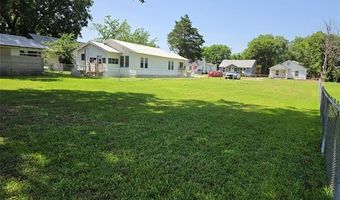 609 W 5th St, Ada, OK 74820