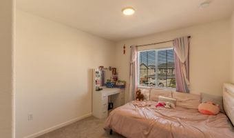 6421 Maple Leaf Ln, Riverbank, CA 95367