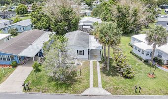 818 Thrush Cir, Barefoot Bay, FL 32976