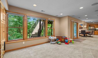 4309 Colleen Ct, Arden Hills, MN 55112