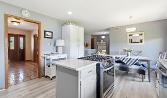 6095 E Division Rd, Angola, IN 46703