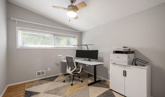 2207 PINNEBERG Ave, Rockville, MD 20851