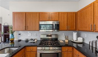 2505 Thorngate Dr, Acworth, GA 30101