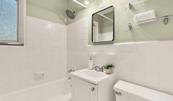 10419 MONTROSE Ave 302, Bethesda, MD 20814