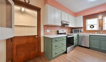 891 Park Ave, Amherst, OH 44001