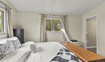 210 E GREENFIELD Ave, Algoma, WI 54201