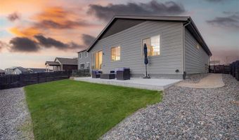 121 S Vandriver Way, Aurora, CO 80018