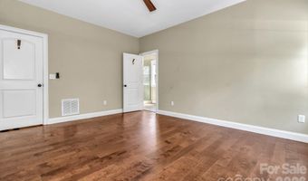 48 Asher Ln, Arden, NC 28704