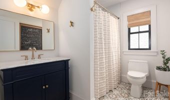 3020 Whiting Ave, Charlotte, NC 28205
