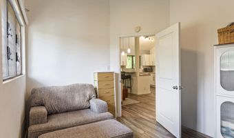 15 KULANIHAKOI St 12E, Kihei, HI 96753