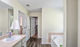 3266 Bridle Brook Dr, Auburn, GA 30011
