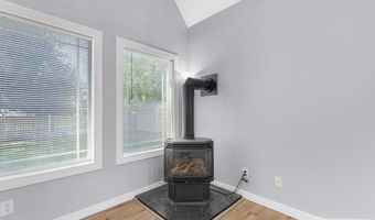 2965 Bluebird Ln, Idaho Falls, ID 83402