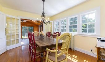 135 Longfellow Rd, Jamestown, RI 02835