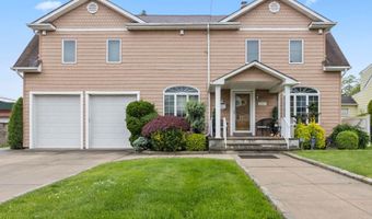 13 Evans Ave, Albertson, NY 11507