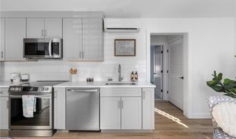 32 Exchange St A2, East Greenwich, RI 02818