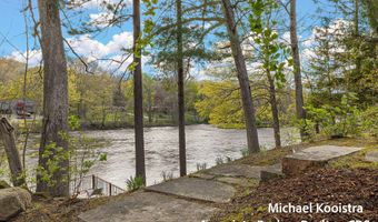 7320 Valhalla Dr SE, Alto, MI 49302