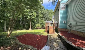 1748 Town Home Dr, Apex, NC 27502