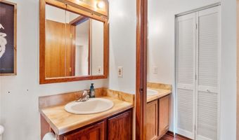 983 10th Ave NW, Altoona, IA 50009