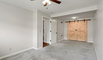 3178 5 Oaks Dr, Arnold, MO 63010