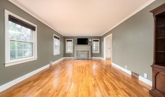 823 W Superior St, Alma, MI 48801