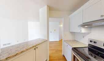 2221 S Huron Pkwy 4, Ann Arbor, MI 48104