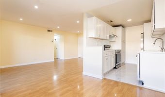 5414 Newcastle Ave 8, Encino, CA 91316