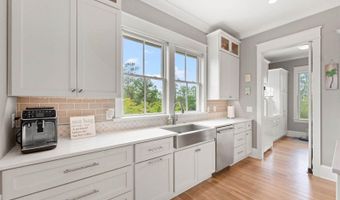4550 Cape Island Dr, Awendaw, SC 29429